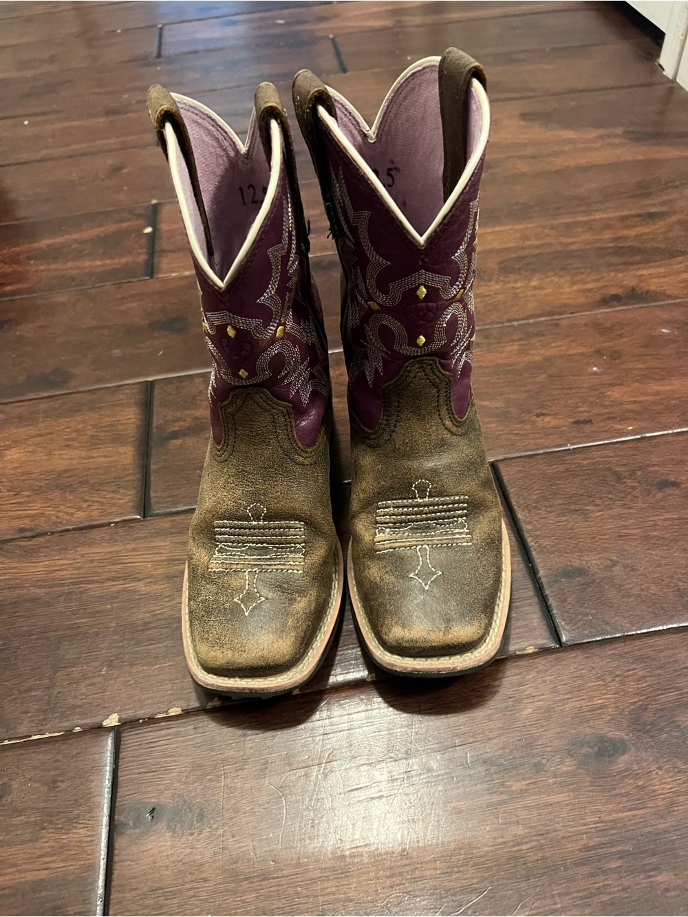 Girl’s Ariat Leather Western Boots